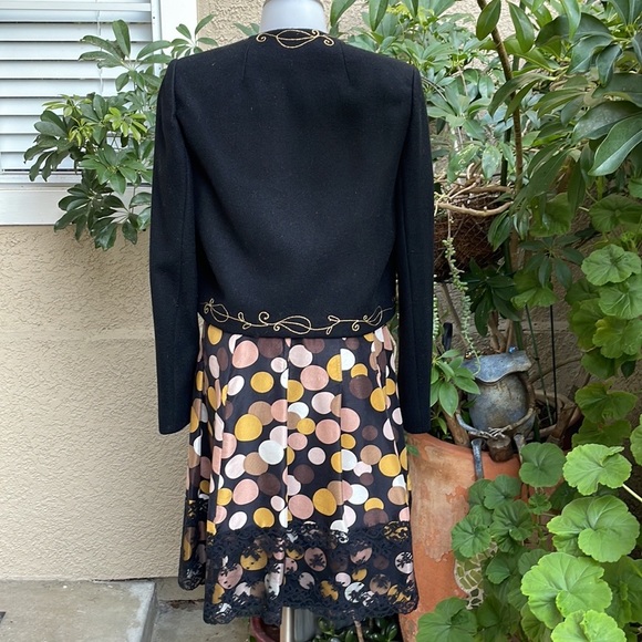 Vintage black wool cropped blazer with gold embroidery - Picture 12 of 12